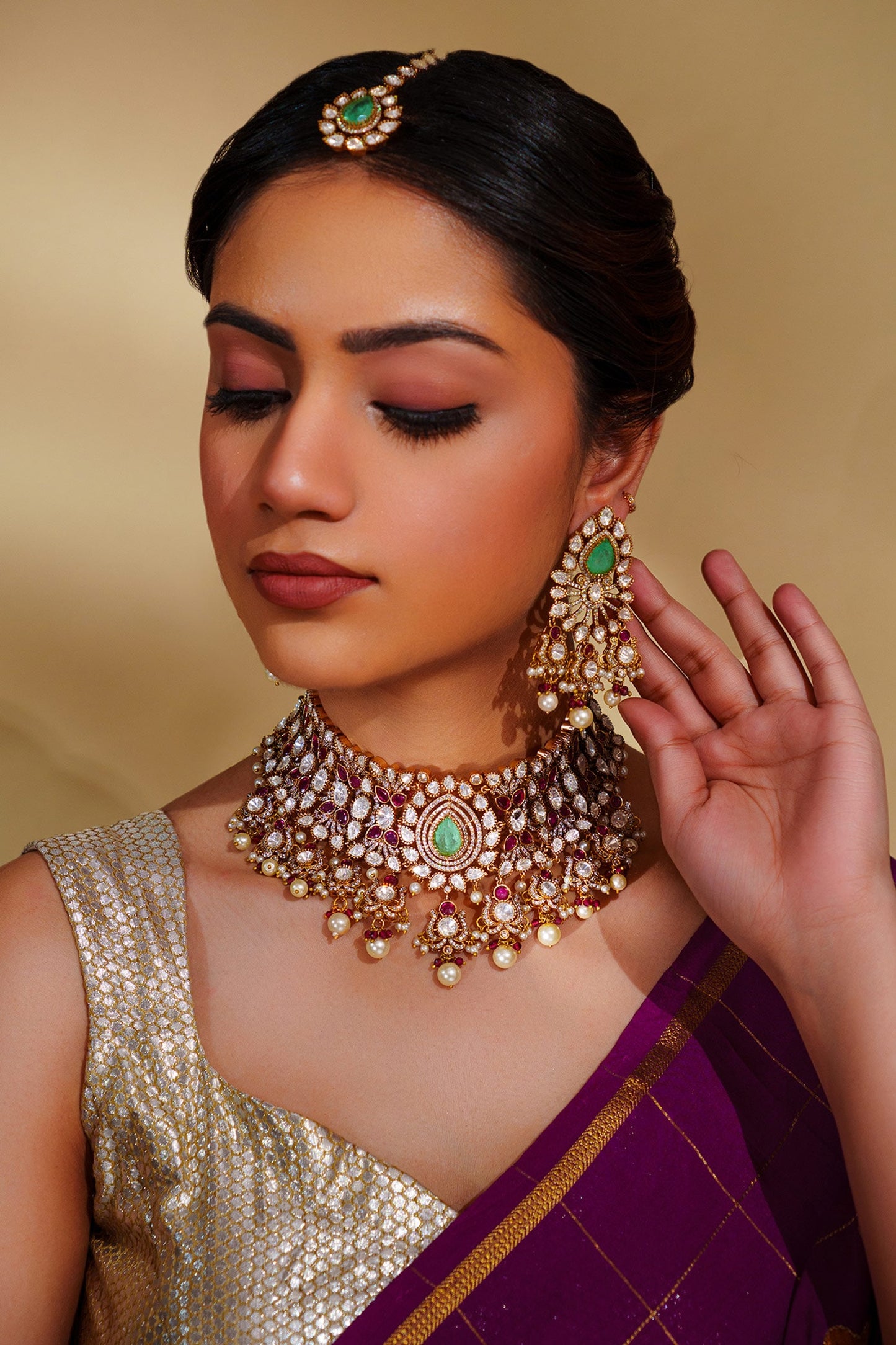 Dramatic Kundan Necklace Set 