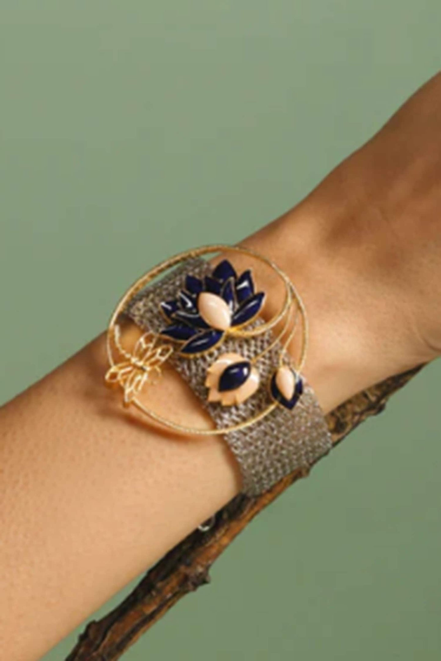 Lotus Mesh Bracelet 