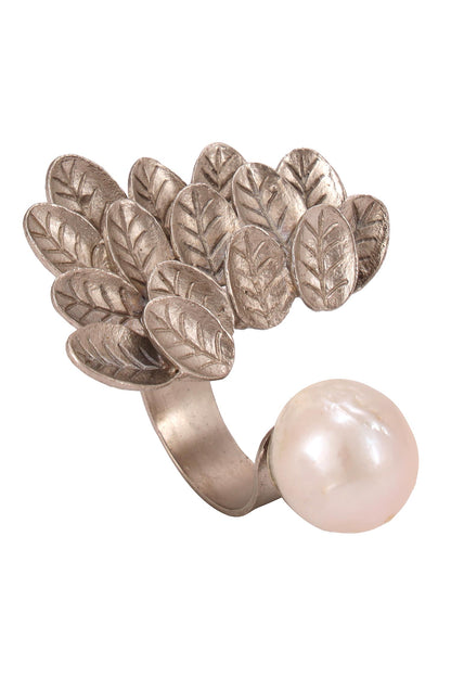 Baroque Silver Ring with Pearl 