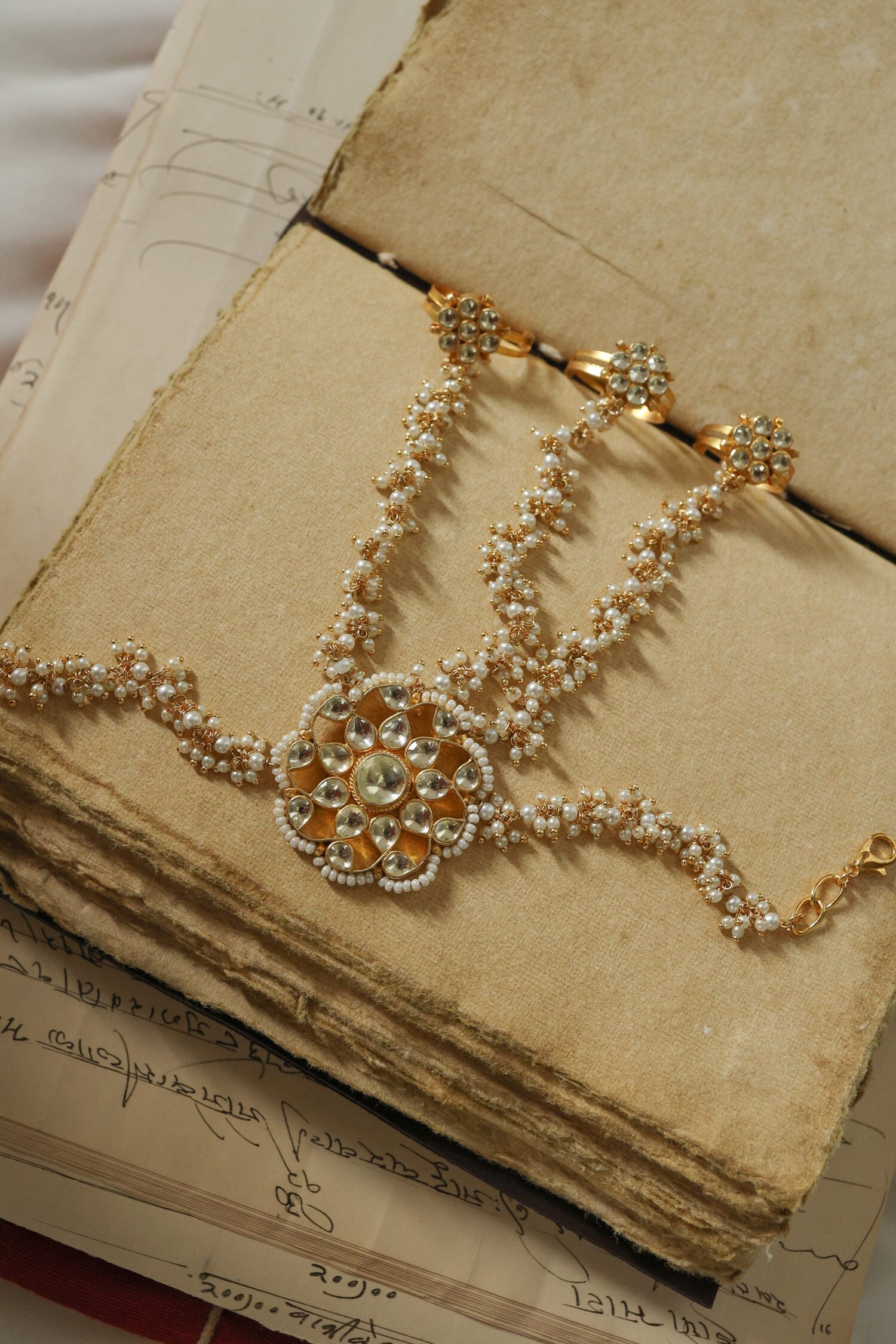 Kundan Hathphool Bracelet 