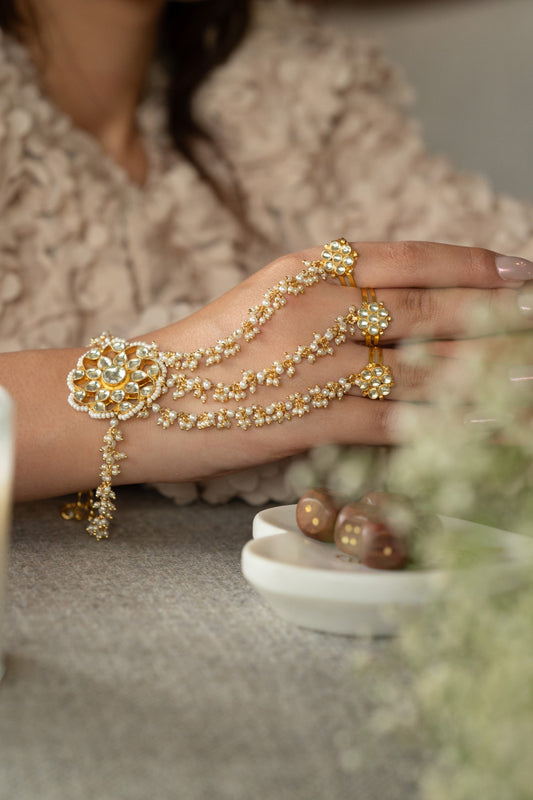 Kundan Hathphool Bracelet 