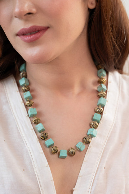 Turquoise Beaded Necklace 