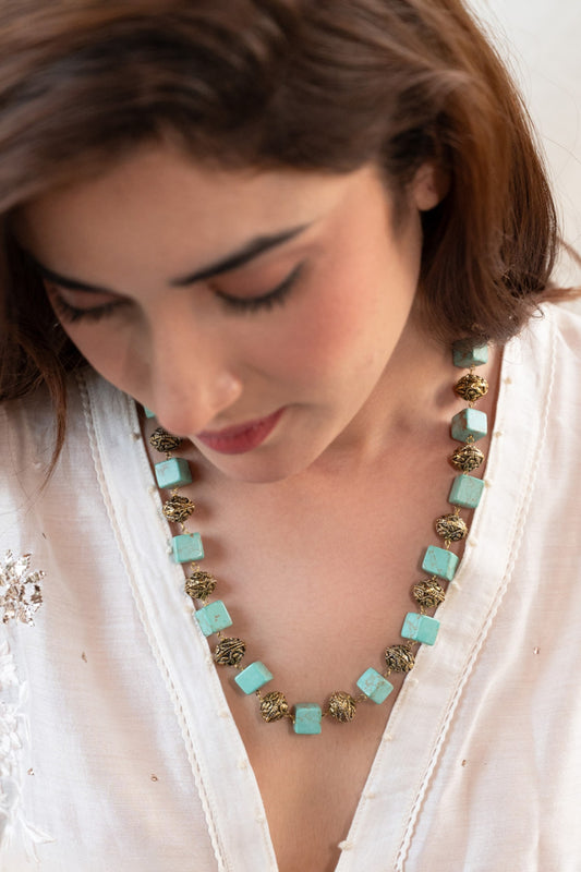 Turquoise Beaded Necklace 