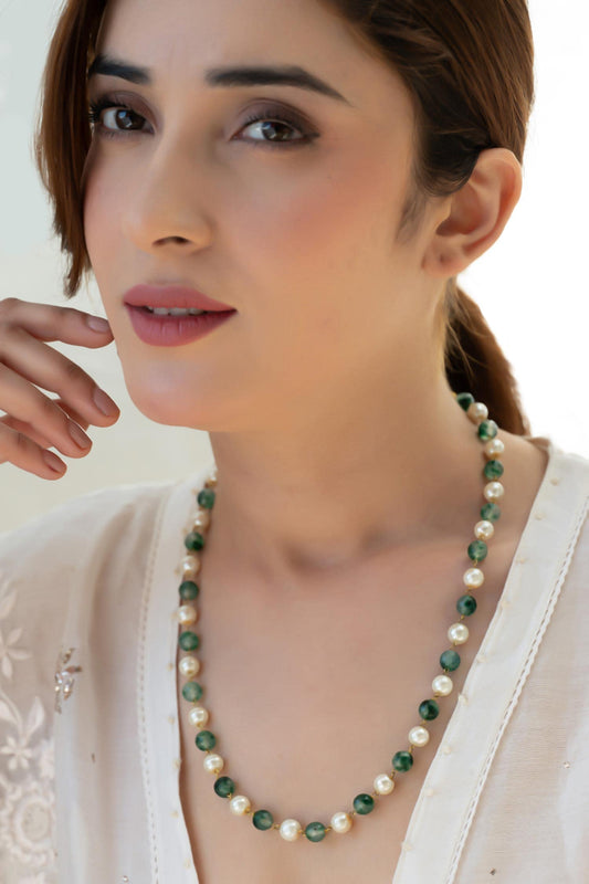 Contemporary Green Pearls Necklace 