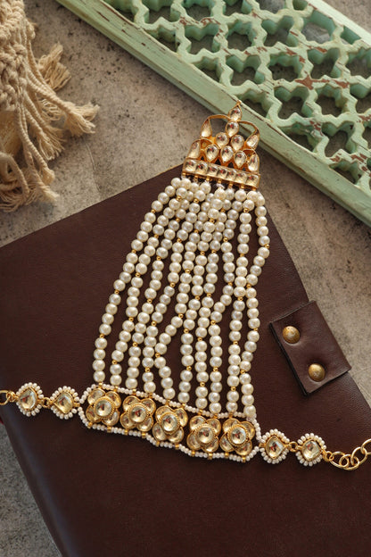 Kundan & Pearls Adjustable Hathphool 