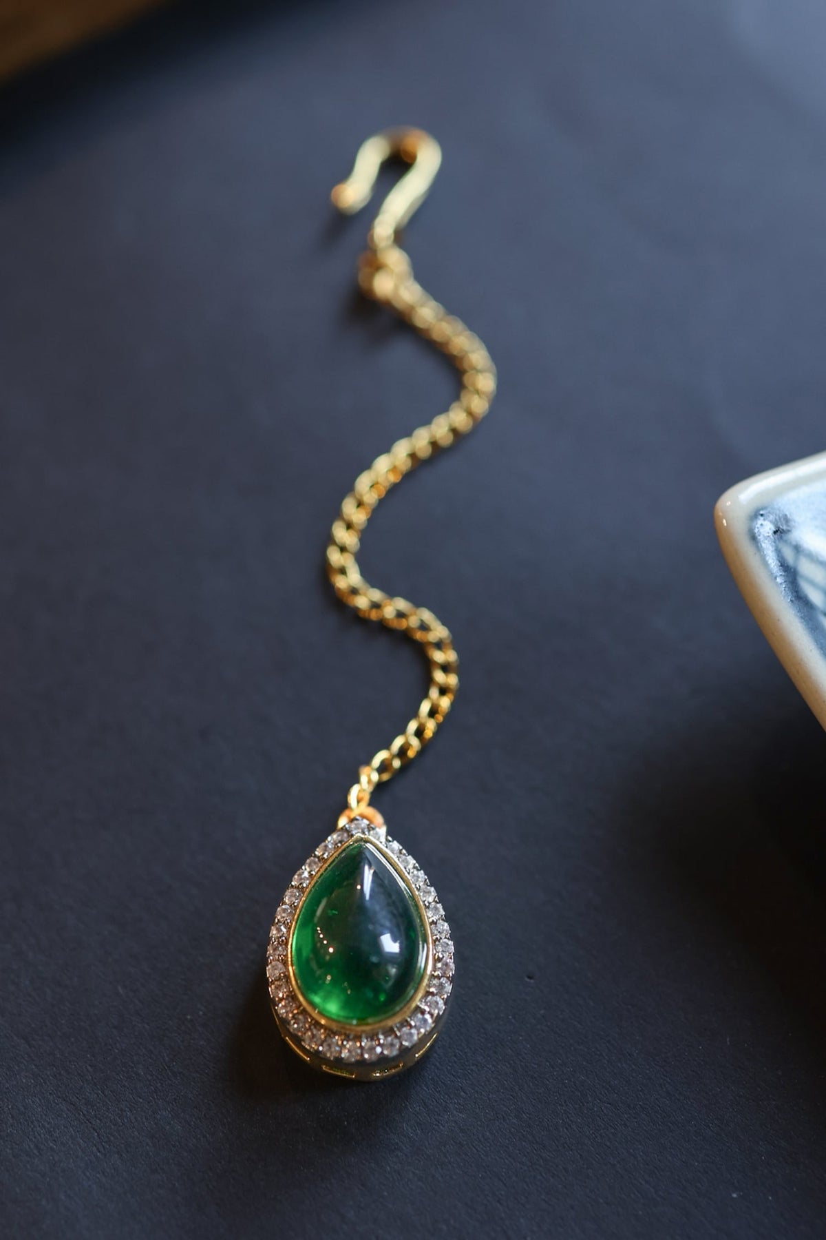 Teardrop Maangtikka 
