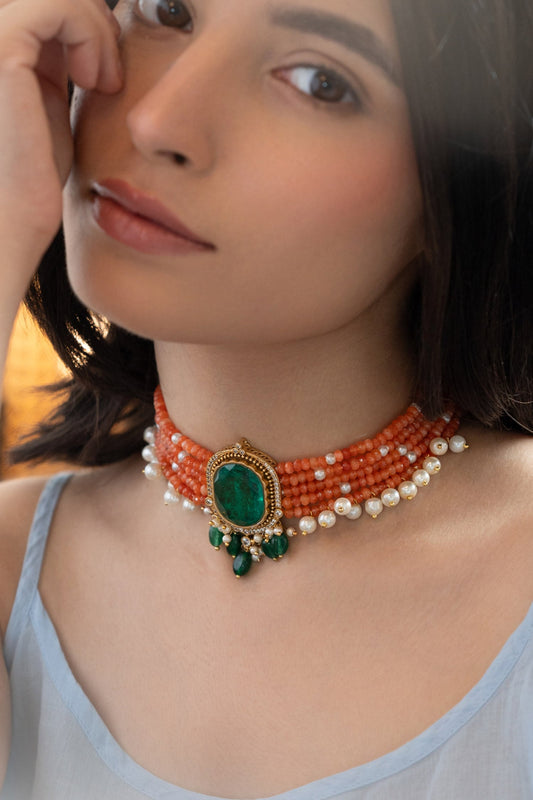 Beaded Choker Necklace With Green Stone 