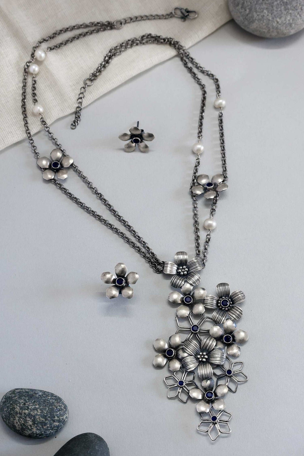 Silver Floral Necklace Set 