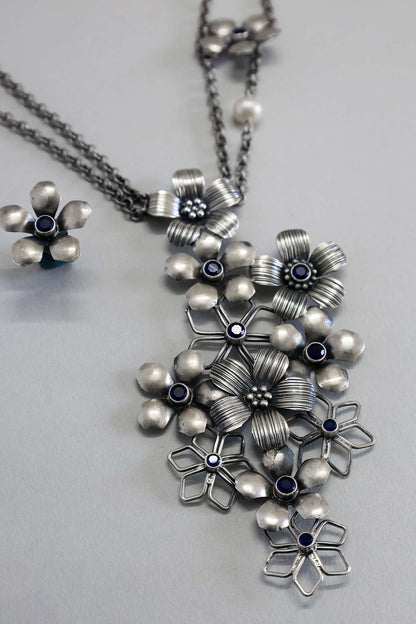 Silver Floral Necklace Set 