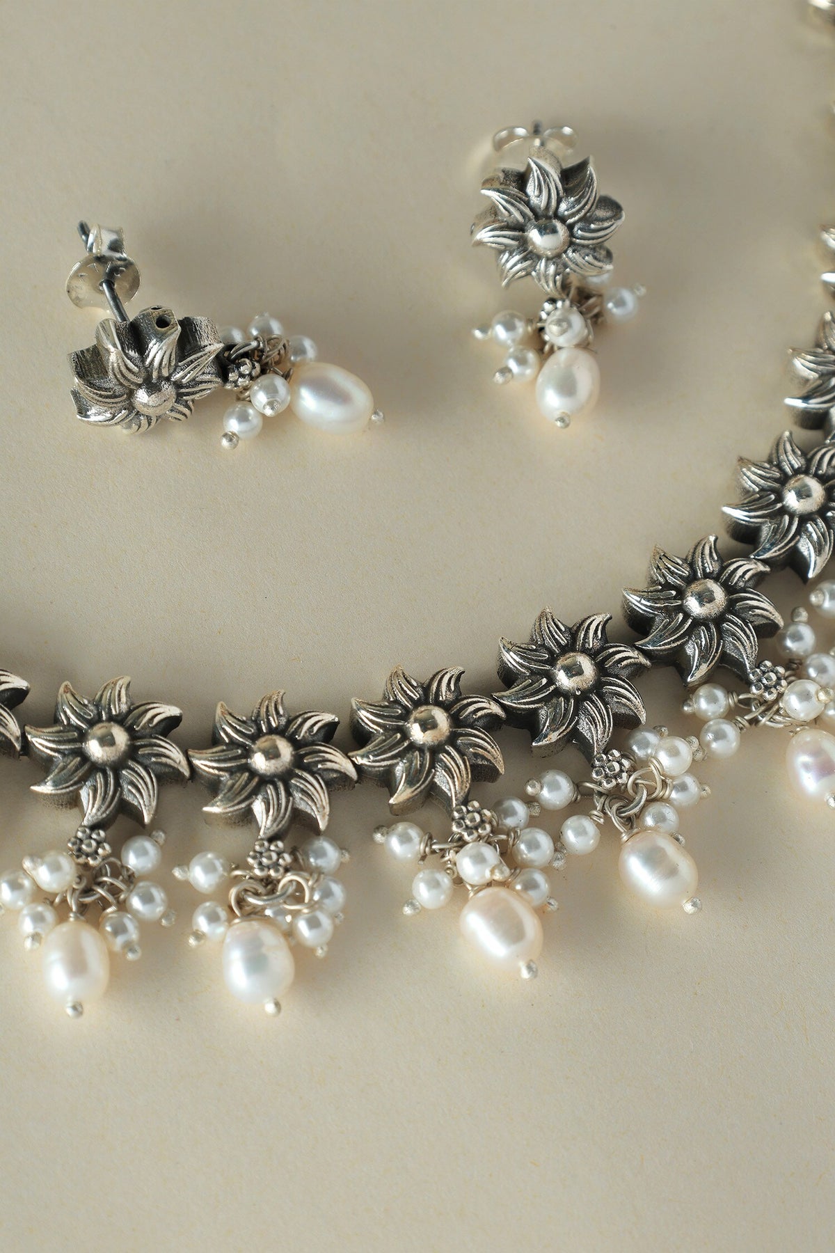Floral Silver Necklace Set 