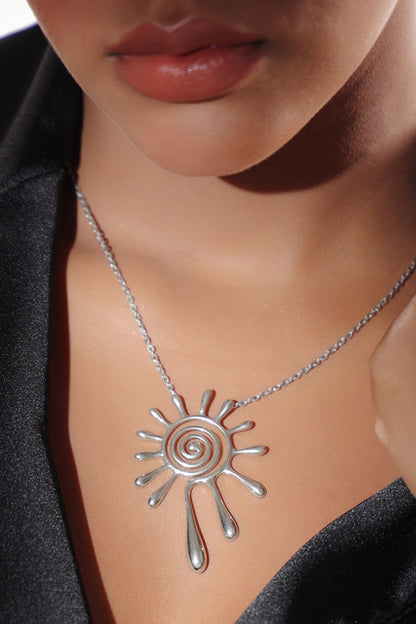 Contemporary Spiral Pendant Necklace 