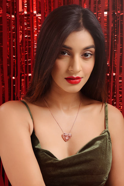 Heart Shaped Pendant Necklace 