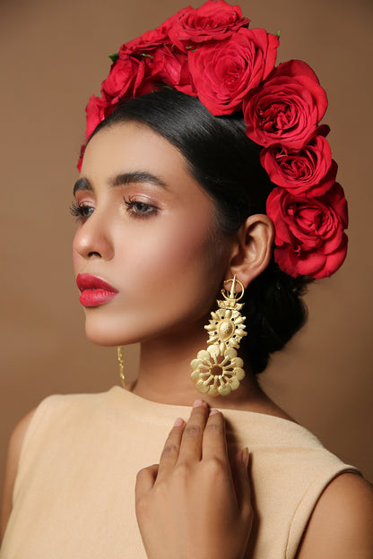 Gold Dangling Earrings 