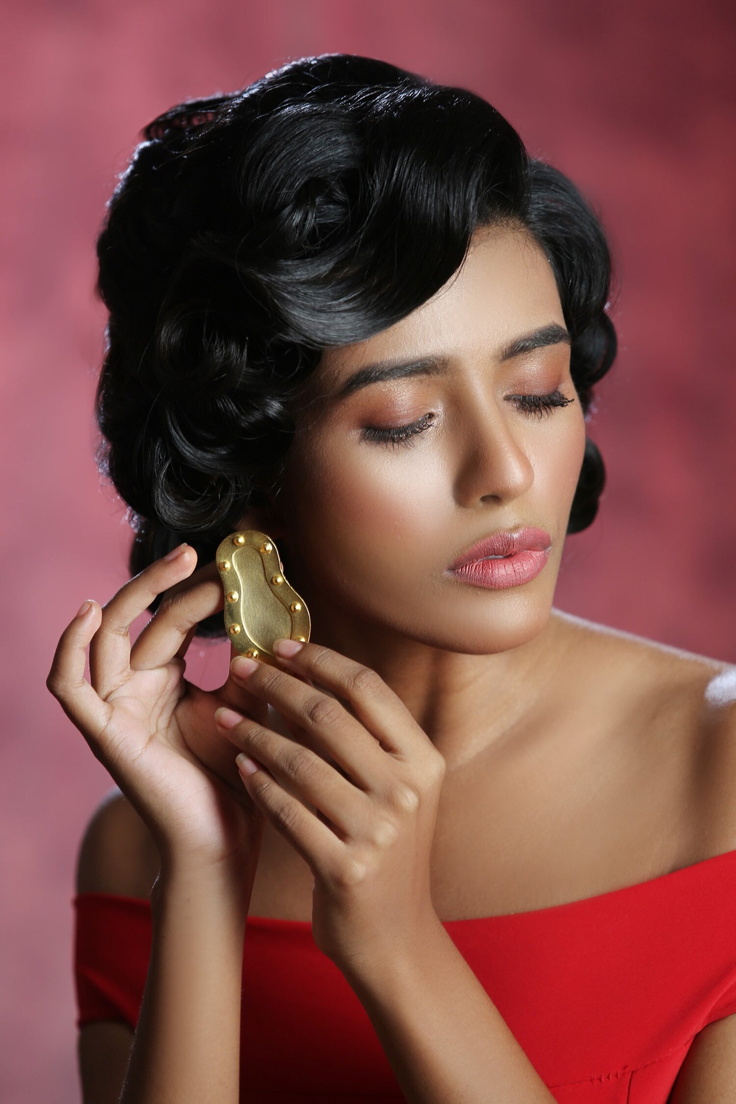 Contemporary Gold Dangler Earrings 