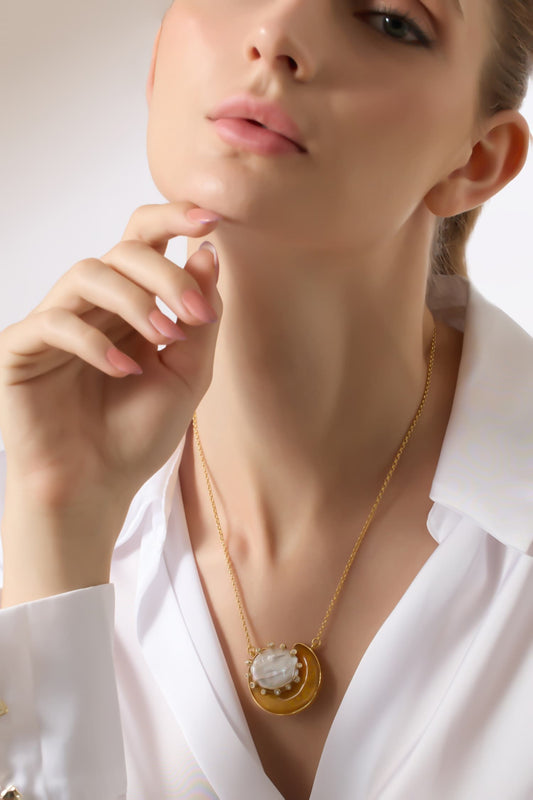 Beige Agate & Baroque Pearl Pendant Necklace 