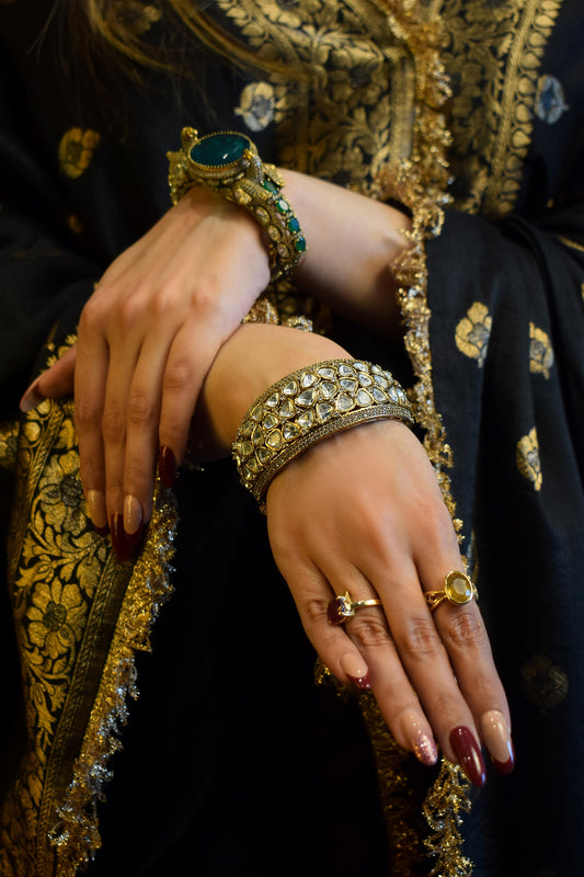 Antique Gold Polki Bangle 
