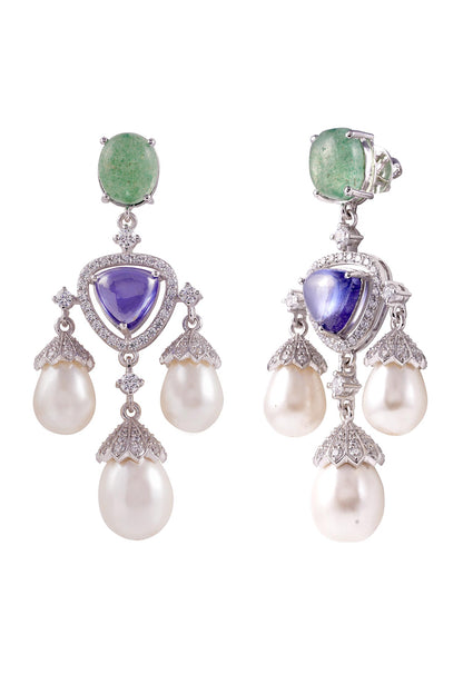 Isadora Pearl Danglers 