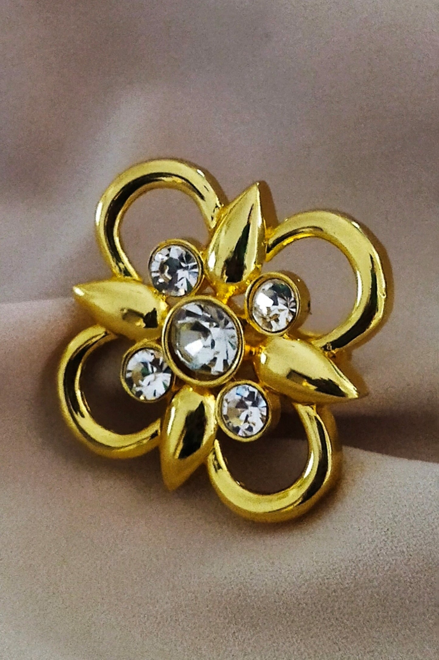 Floral Pearl Swarovski Ring 