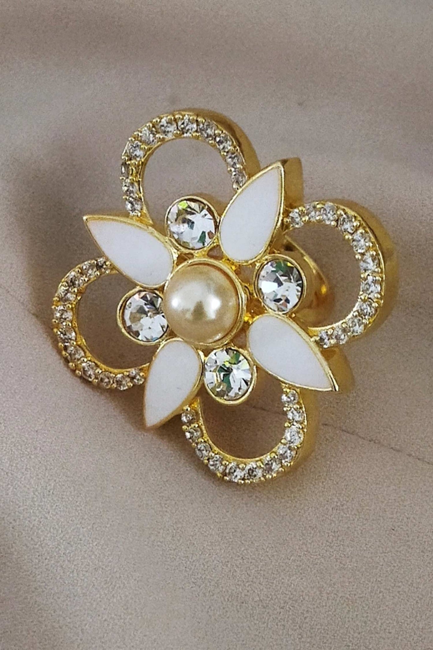 Floral Crystal Ring 