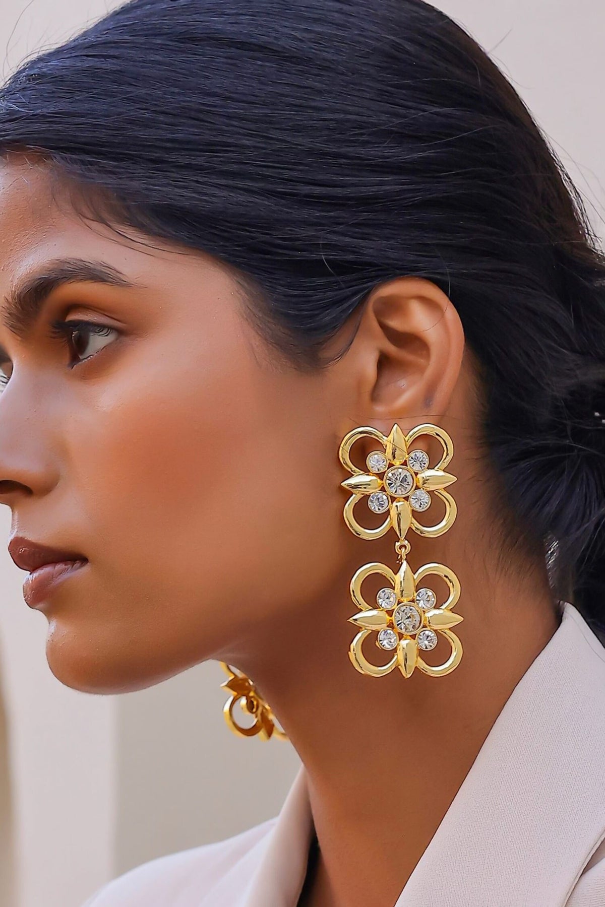 Gold Tone Floral Dangler Earrings 
