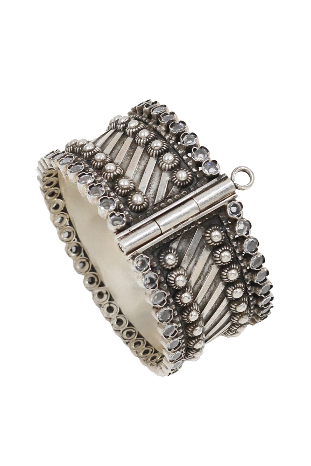 Timeless Silver Kundan Bangle 
