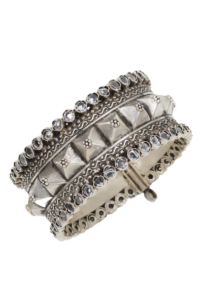 Handcrafted Silver Kundan Bangle 