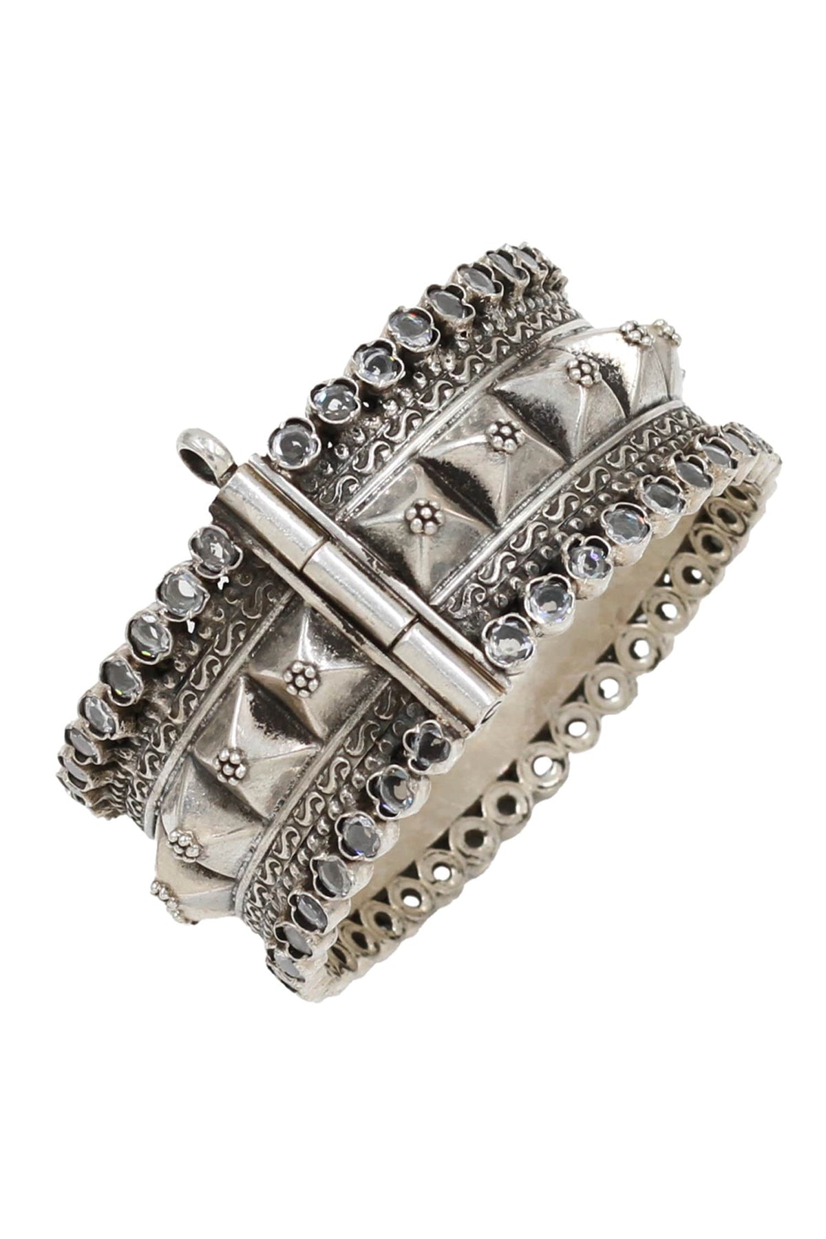 Handcrafted Silver Kundan Bangle 