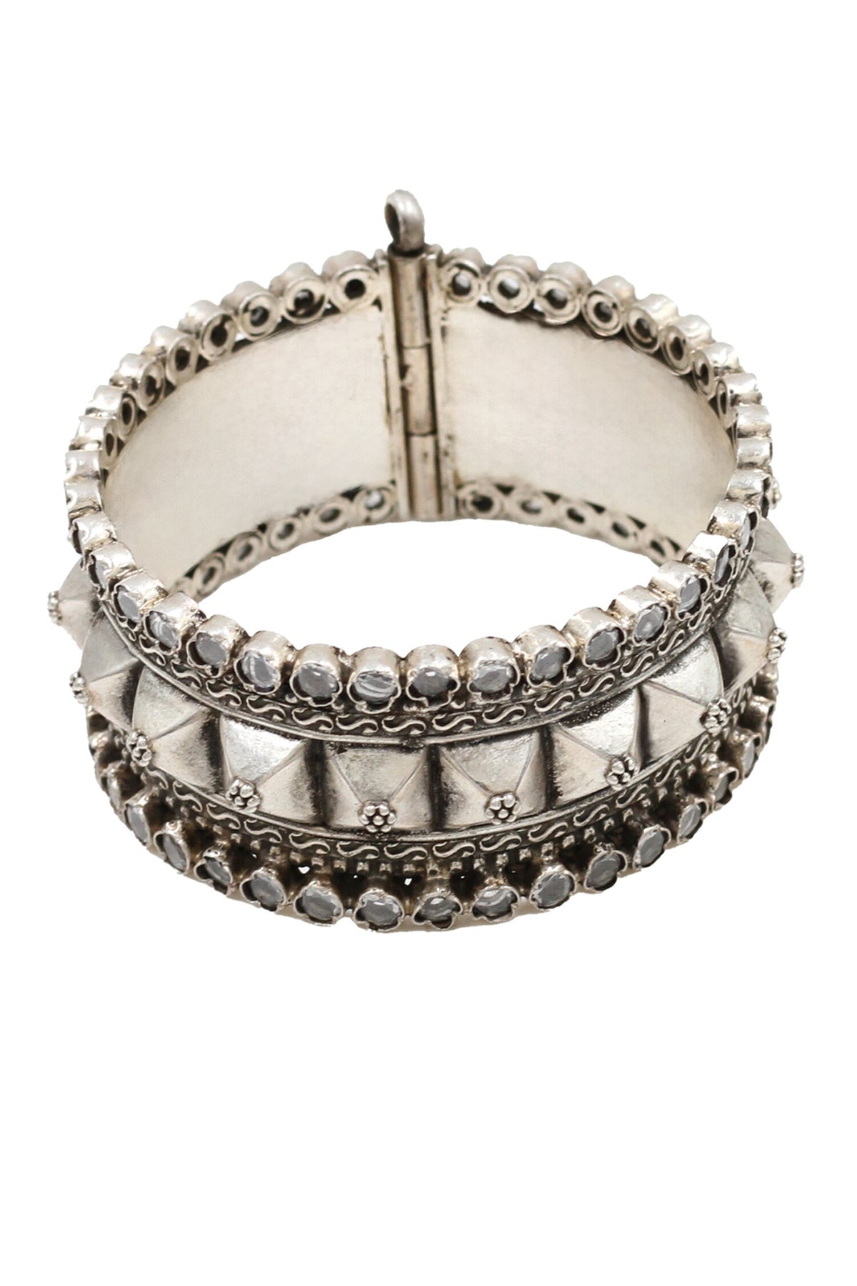 Handcrafted Silver Kundan Bangle 