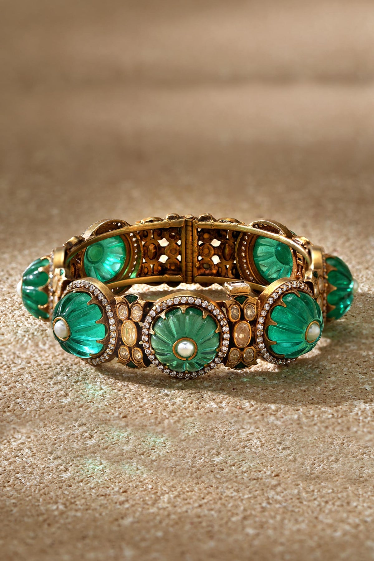 Emerald Round Bangle 