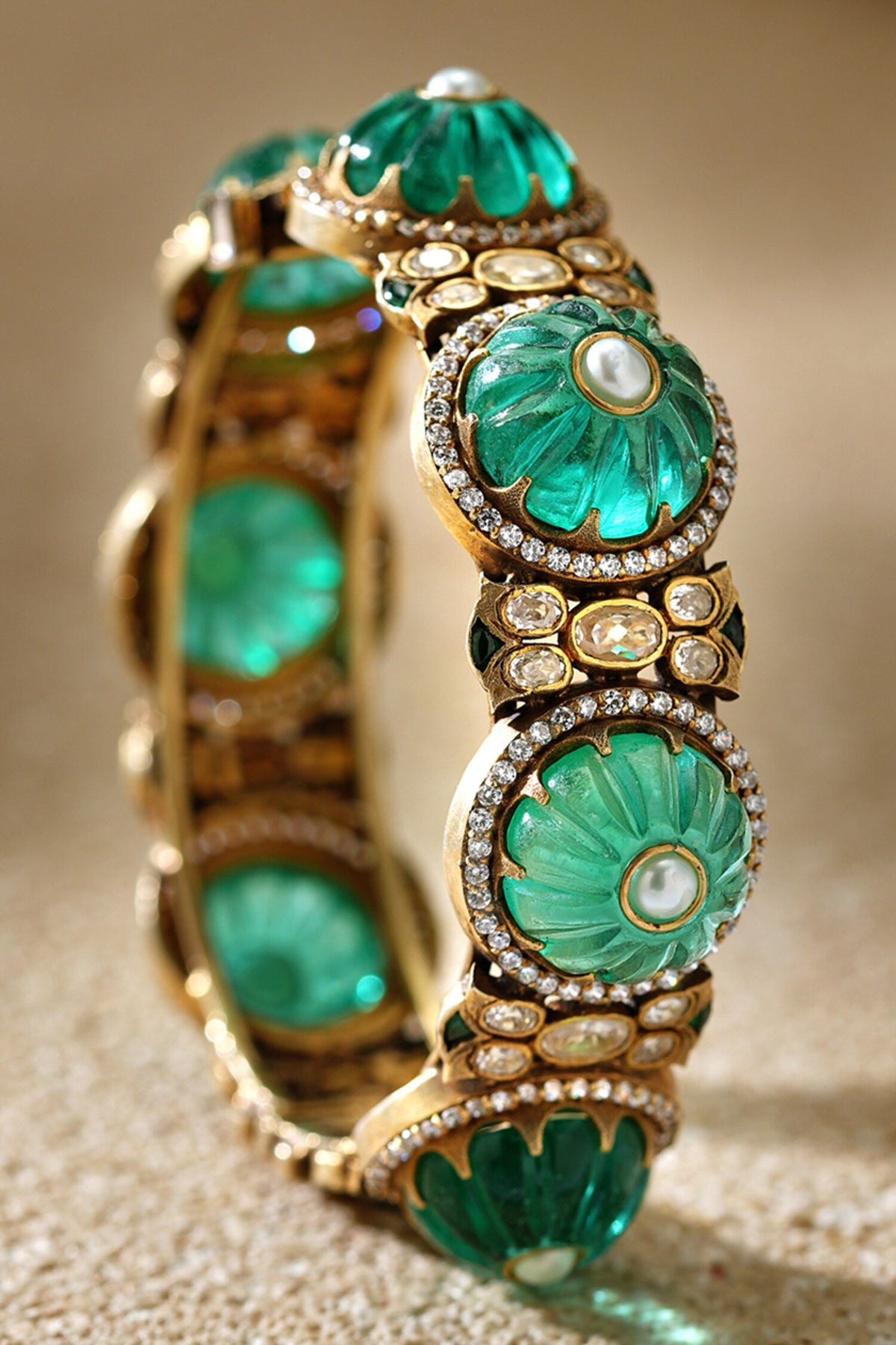 Emerald Round Bangle 