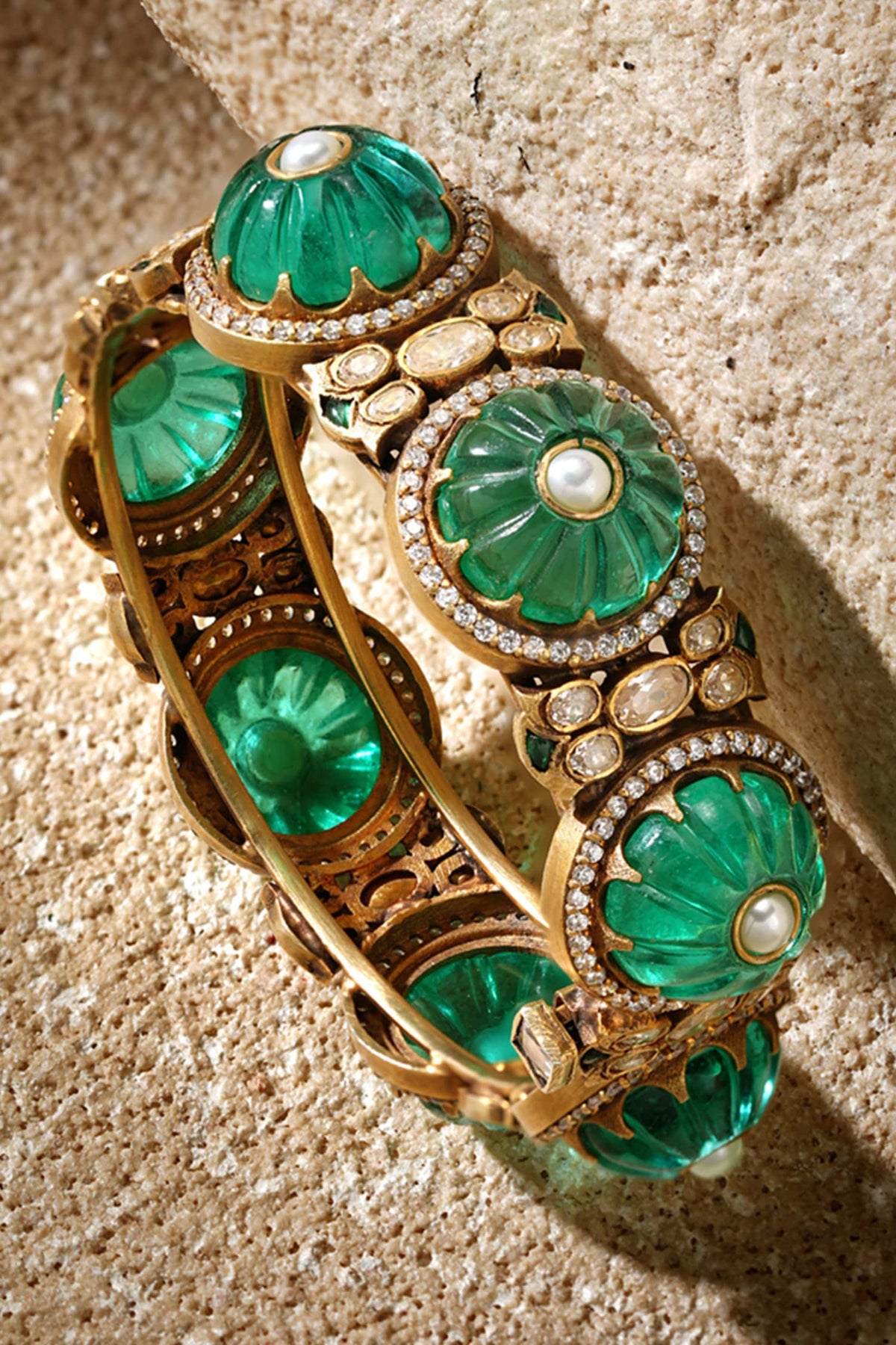 Emerald Round Bangle 