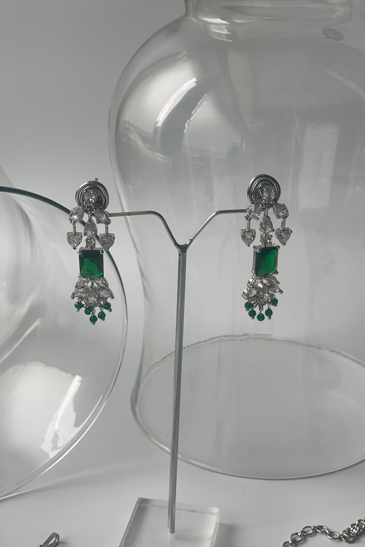 Zircon V Neck Choker Set  