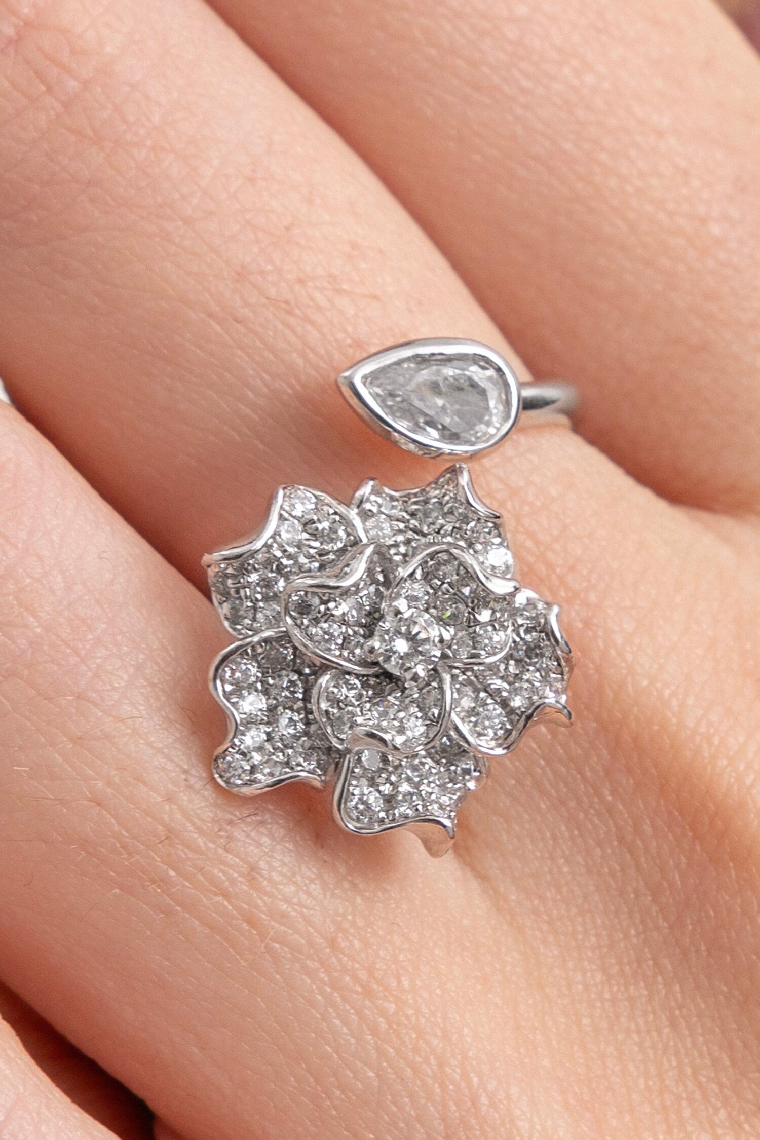 Emoro Semi Precious Diamond Ring 