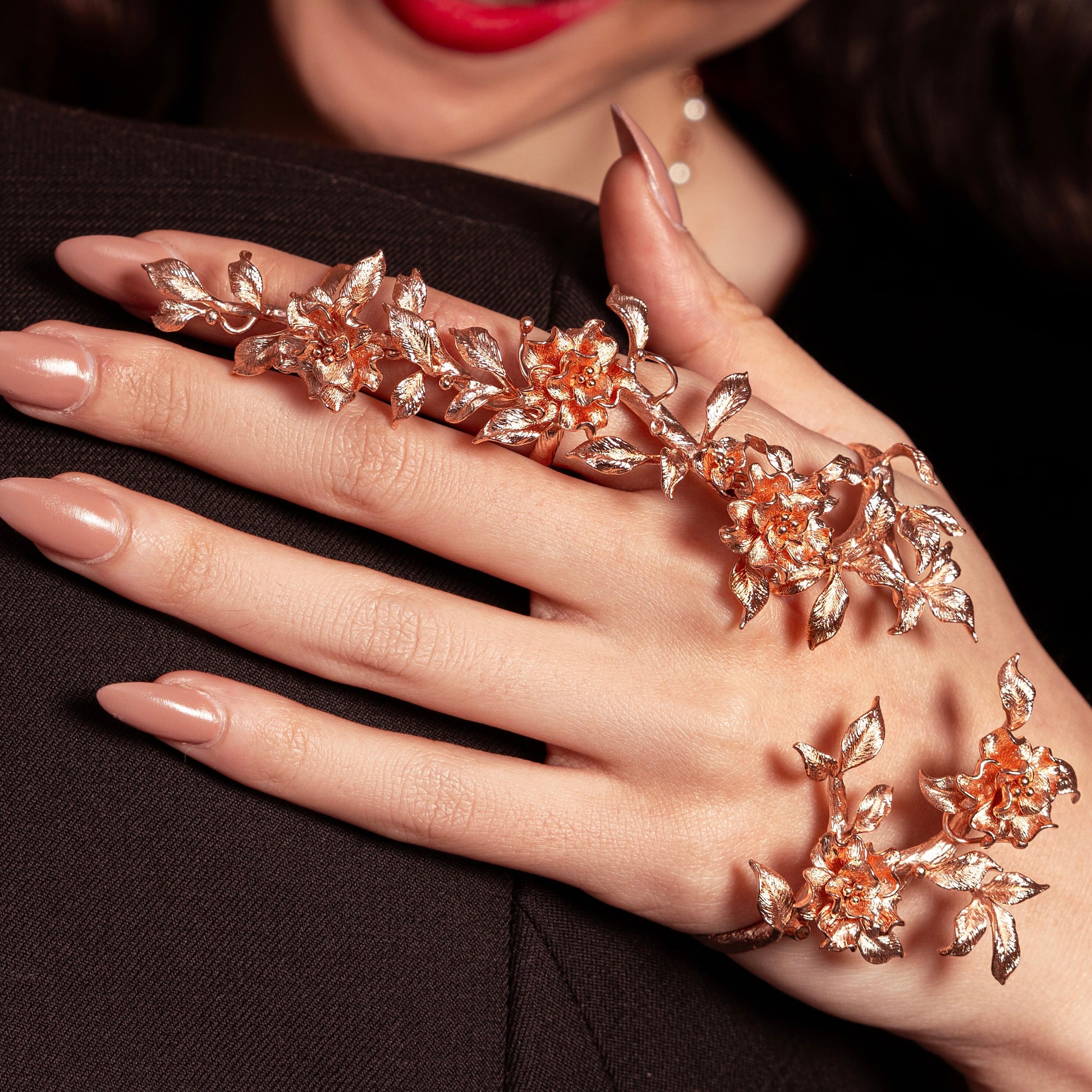 Blossom Hand Harness 