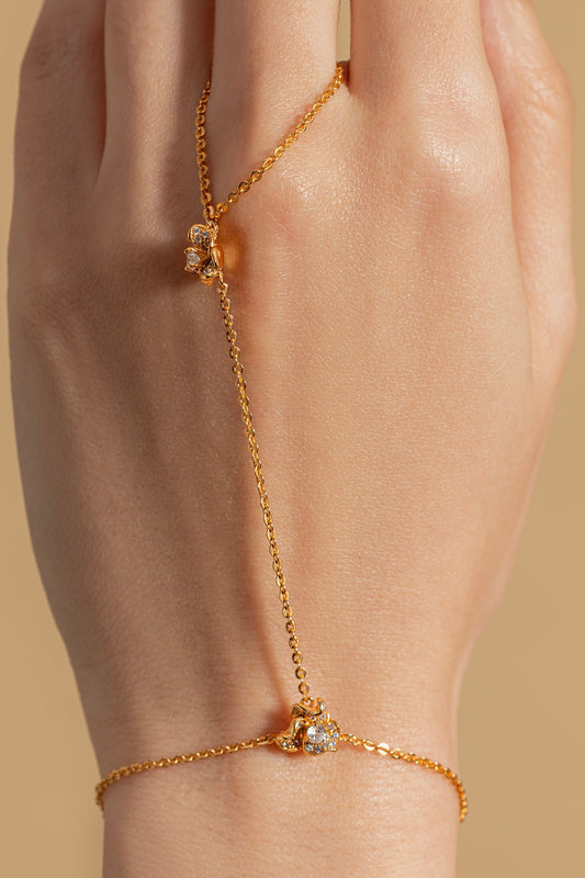 Amorette Hand Harness 