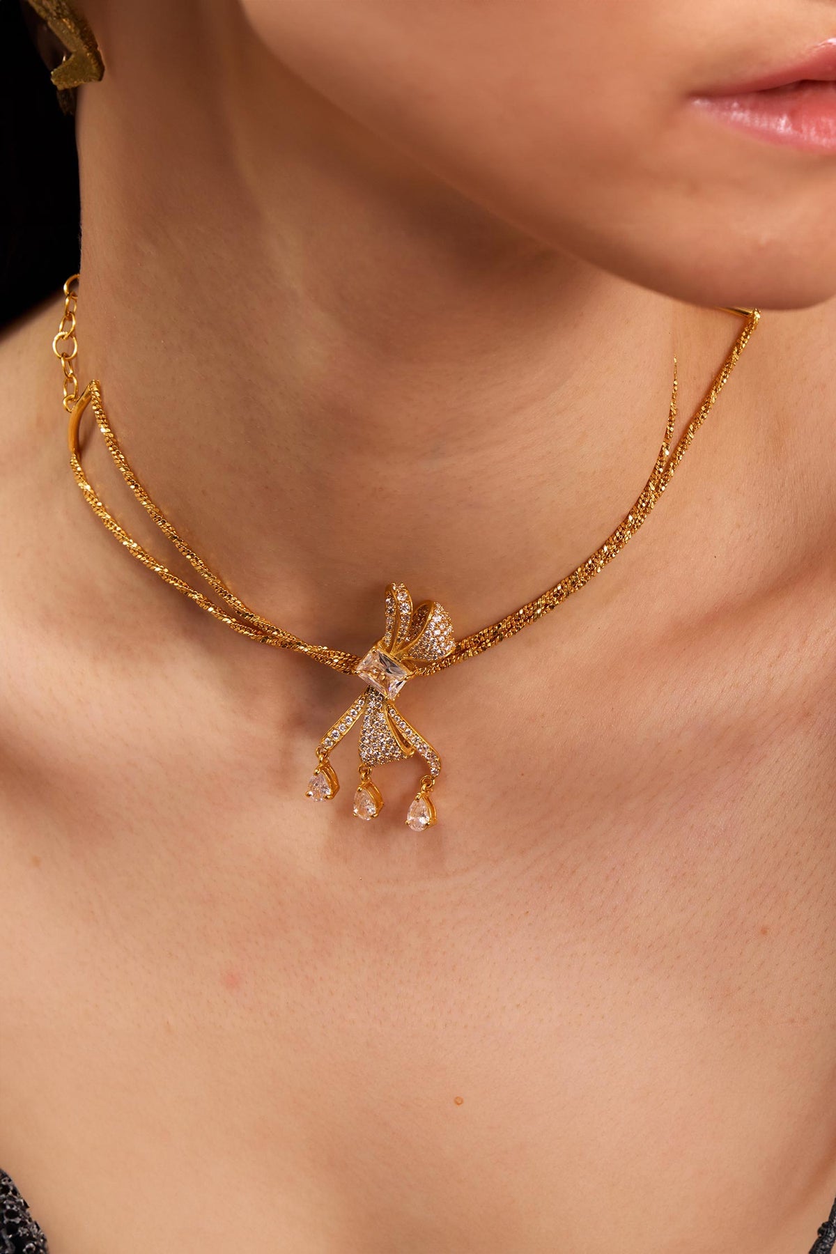 Diamond Bow Necklace 