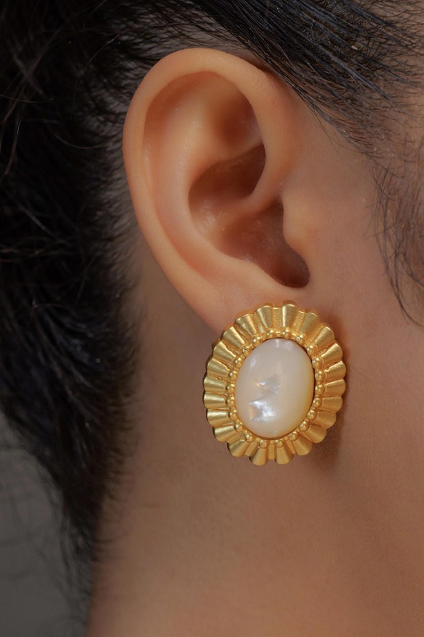 Sunny Getaway Stud Earrings 