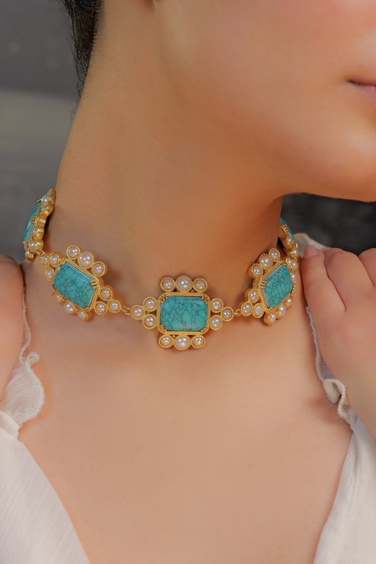 Santorini Chase Choker Necklace 