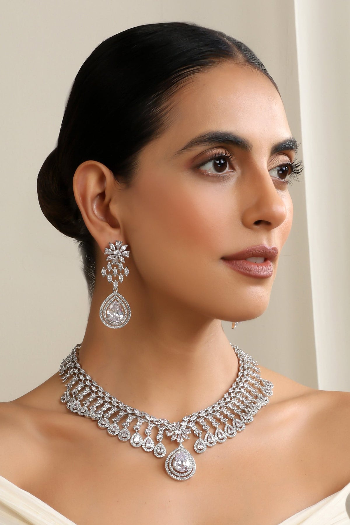 White Silver Zirconia Necklace Set 