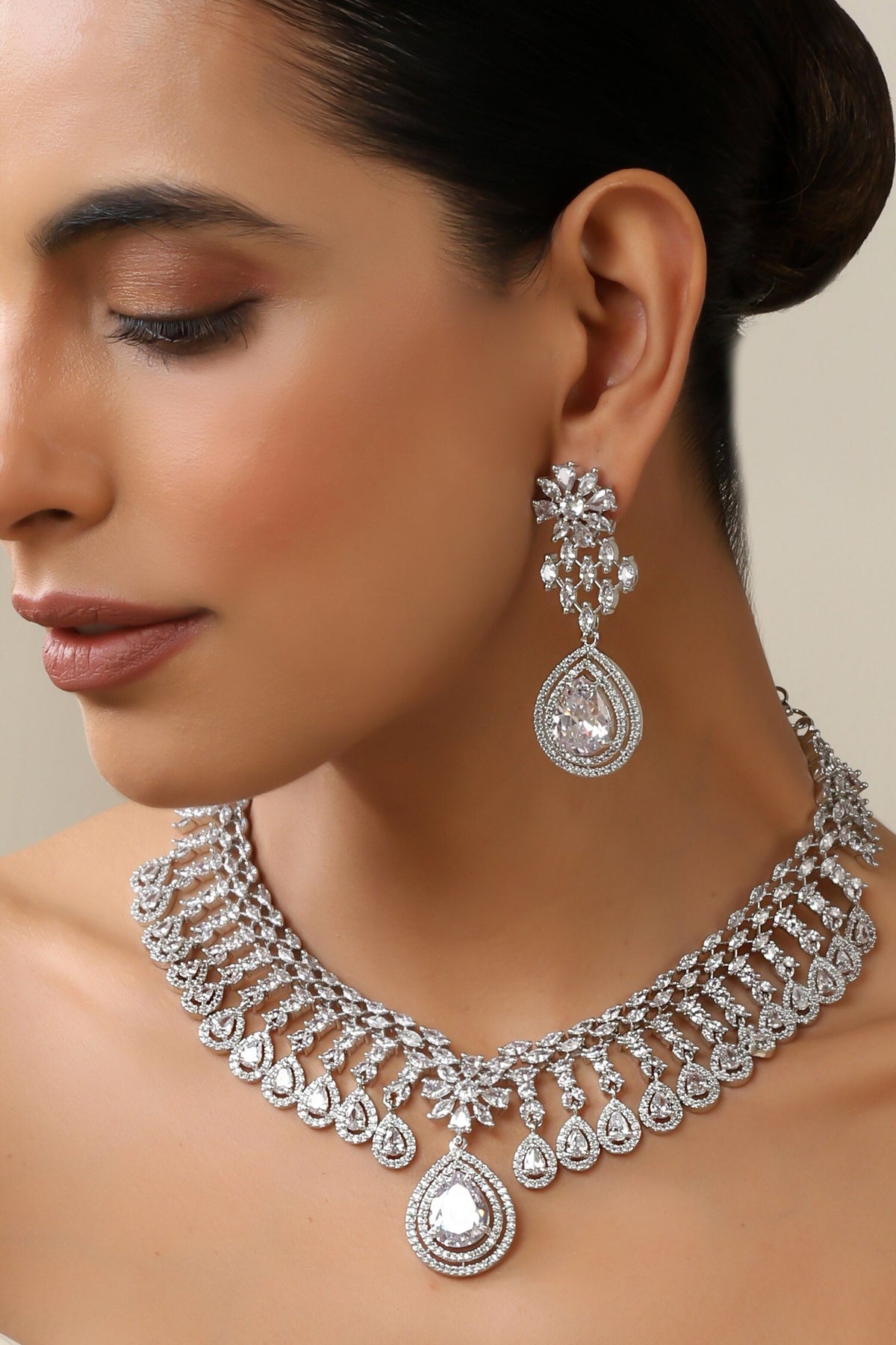 White Silver Zirconia Necklace Set 