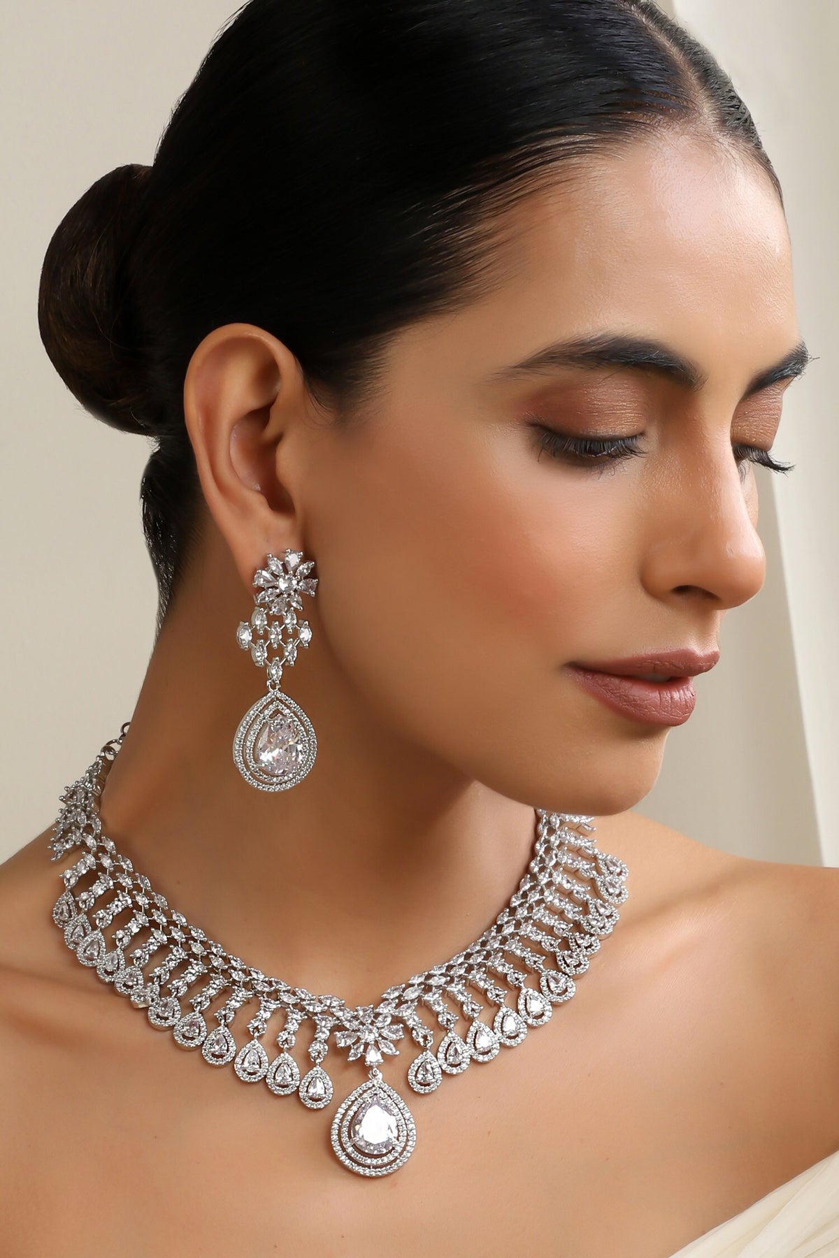 White Silver Zirconia Necklace Set 