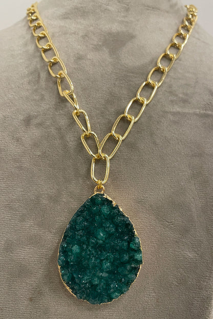 Green Pendant Necklace 