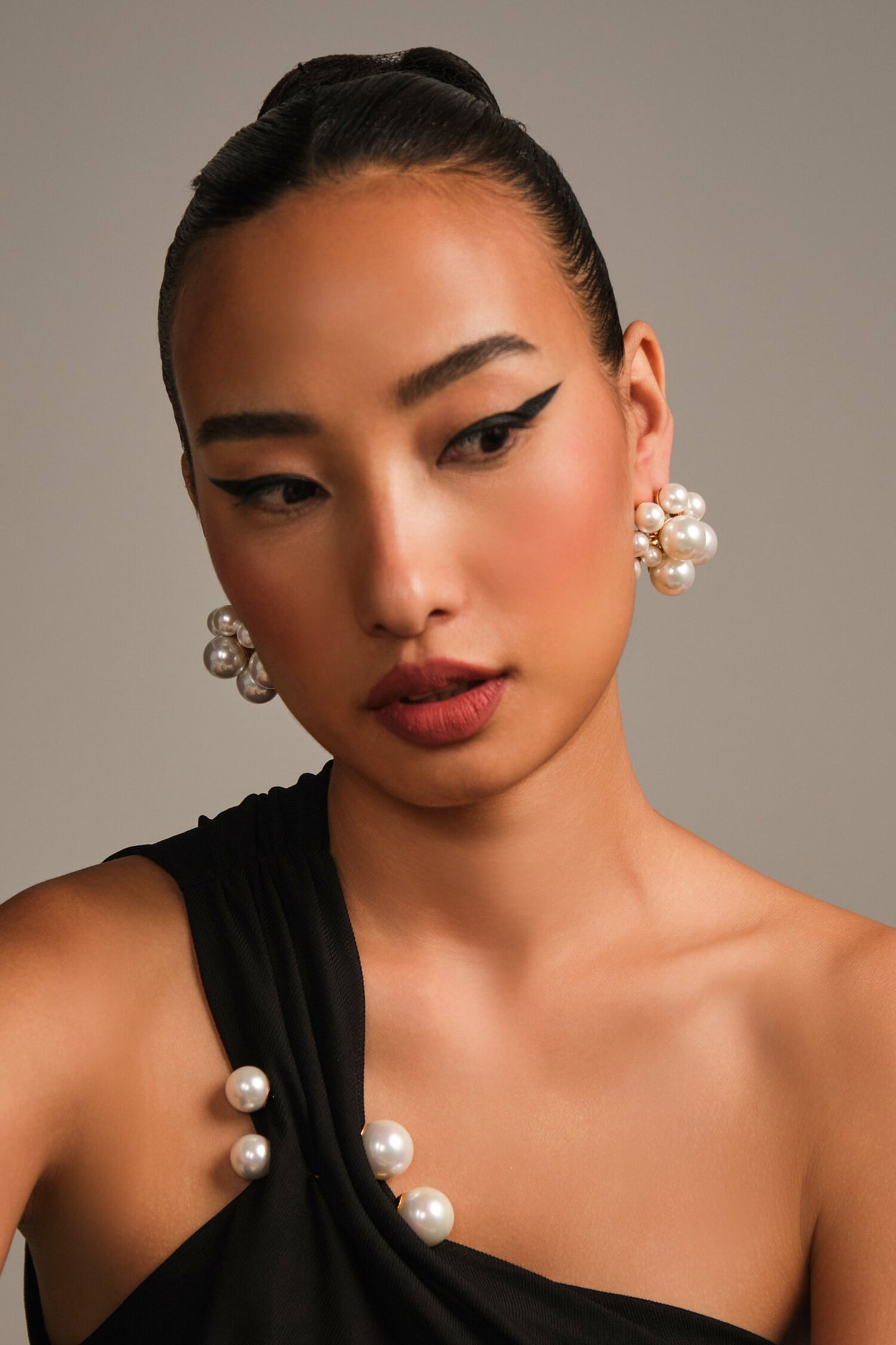 The Raya Pearl Brooch 