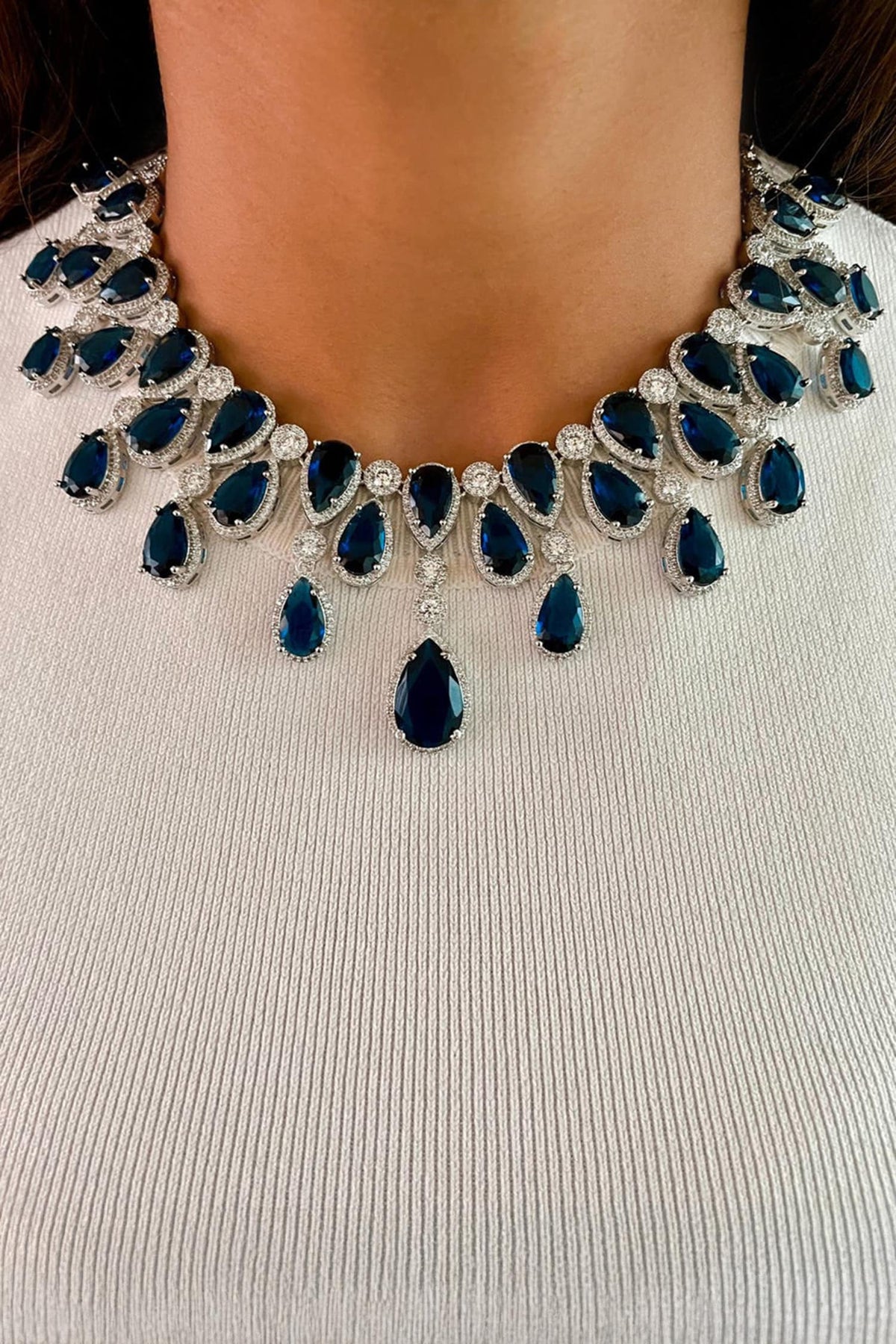 Sapphire Stone Infinity Necklace Set 