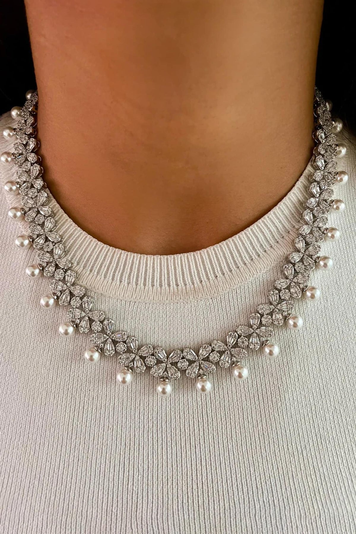Pearly Floral Diamonte Necklace Set 