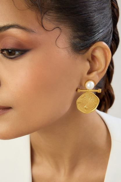 Kamal Pearl Earring 