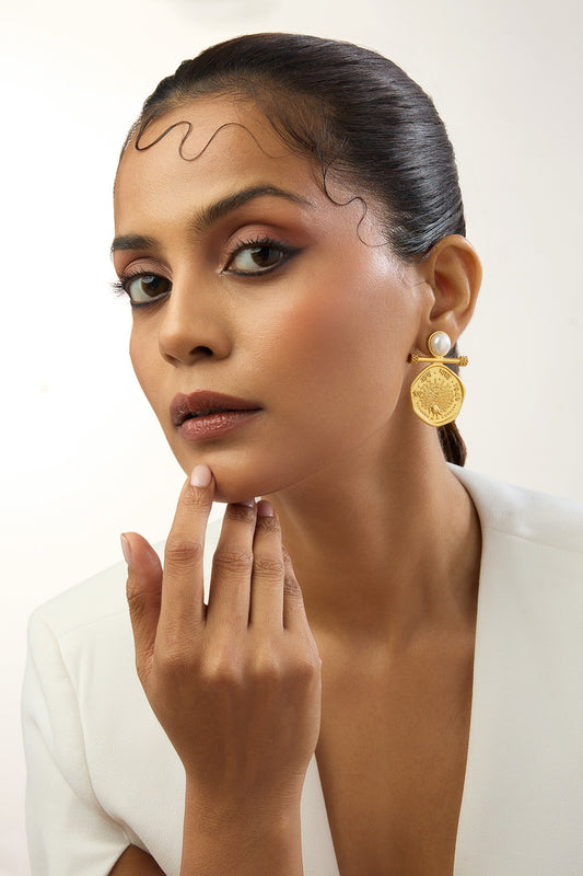 Kamal Pearl Earring 