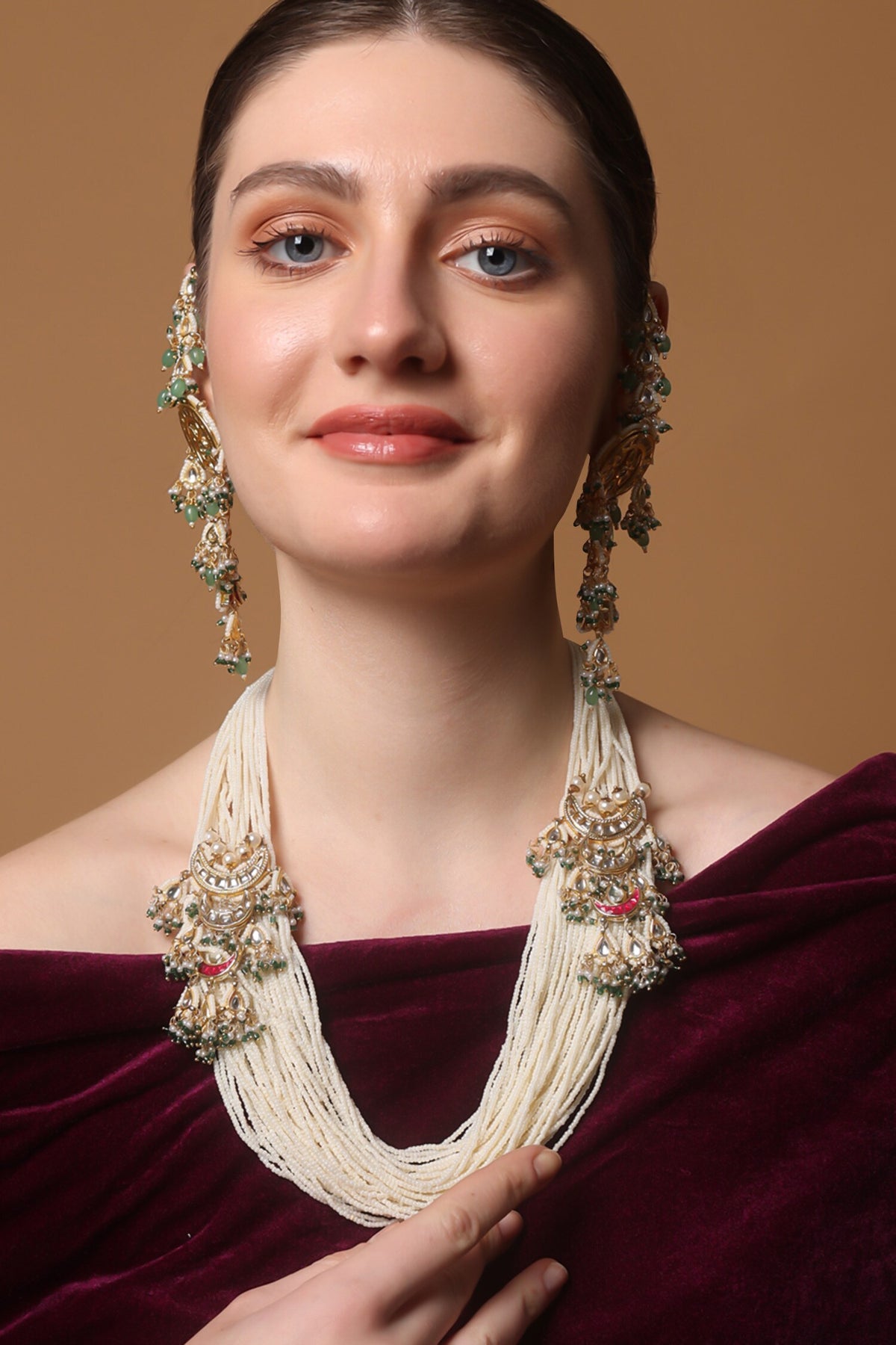 Aurora Gleam Haar Pendent Necklace 
