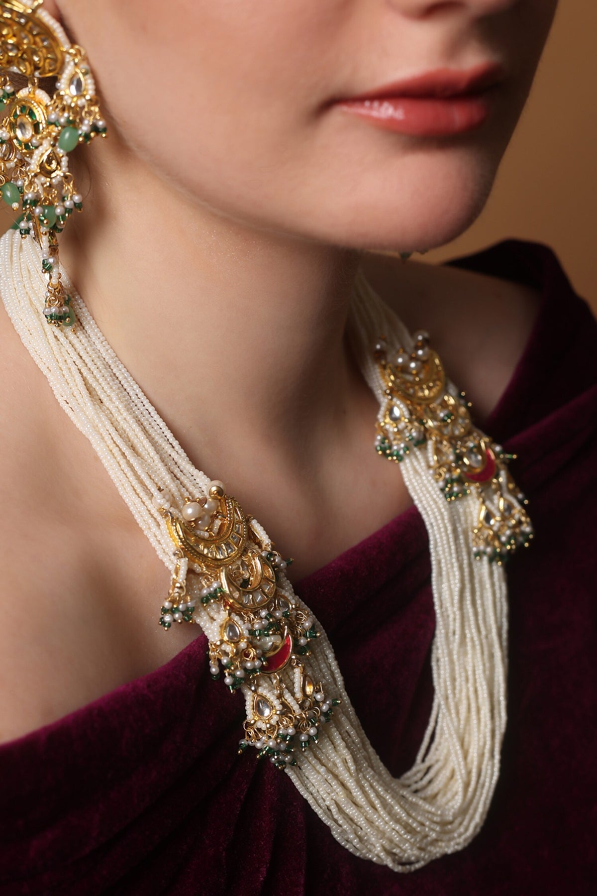 Aurora Gleam Haar Pendent Necklace 