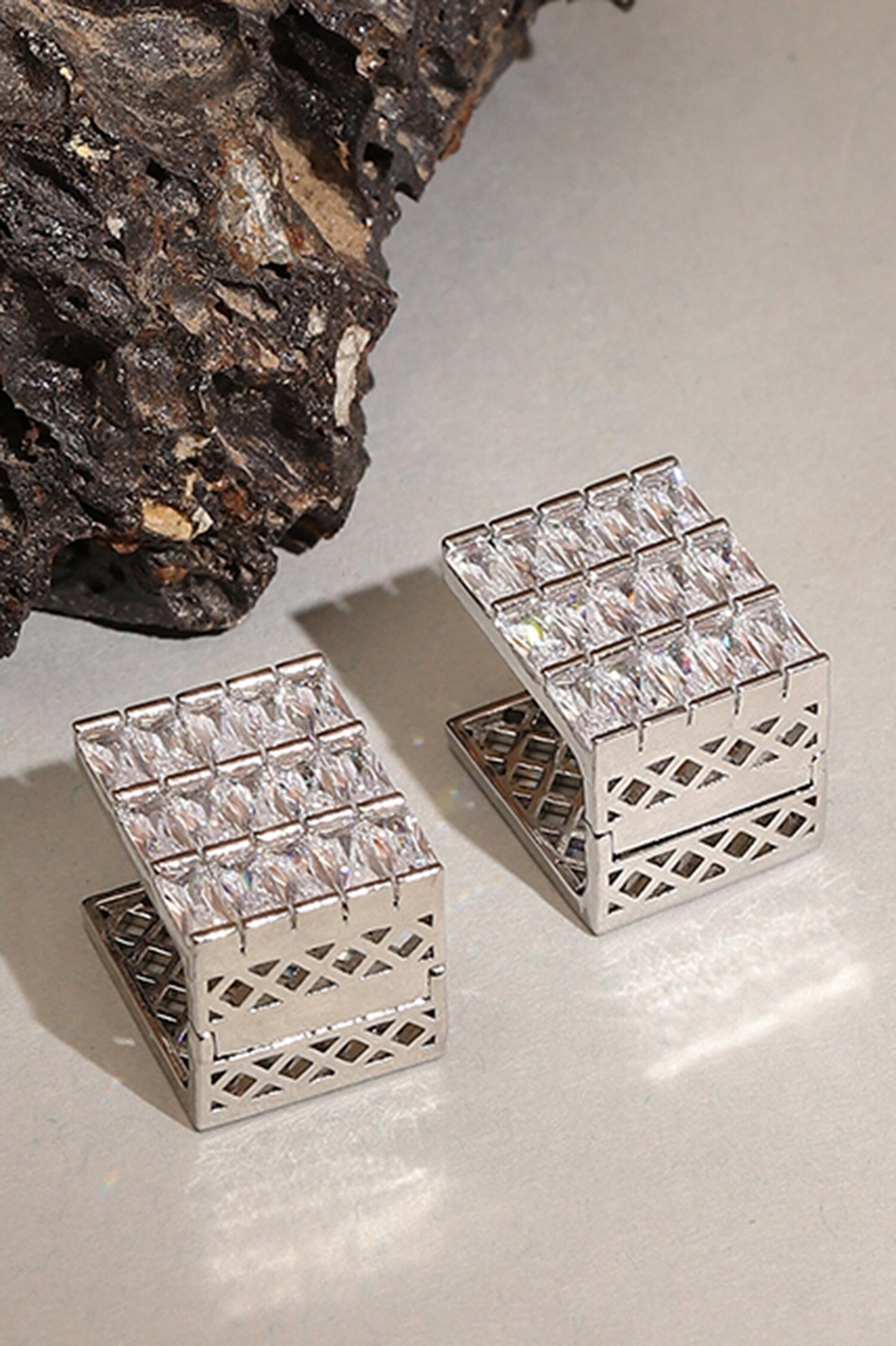 Box Loop Earrings 